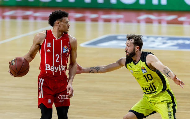 当时的他 当时的他