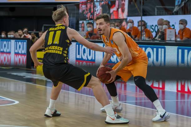 的一脚精准 的一脚精准