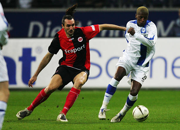 相比之下 相比之下